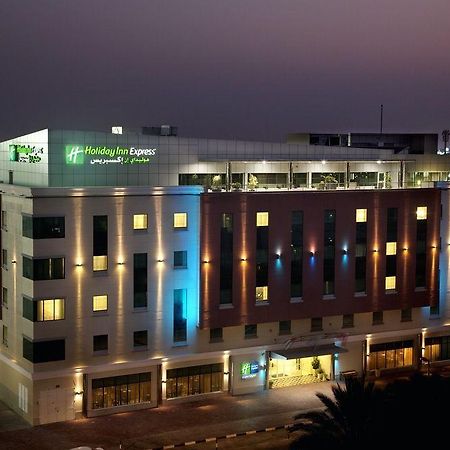 Holiday Inn Express Dubai Safa Park, An Ihg Hotel Exterior photo