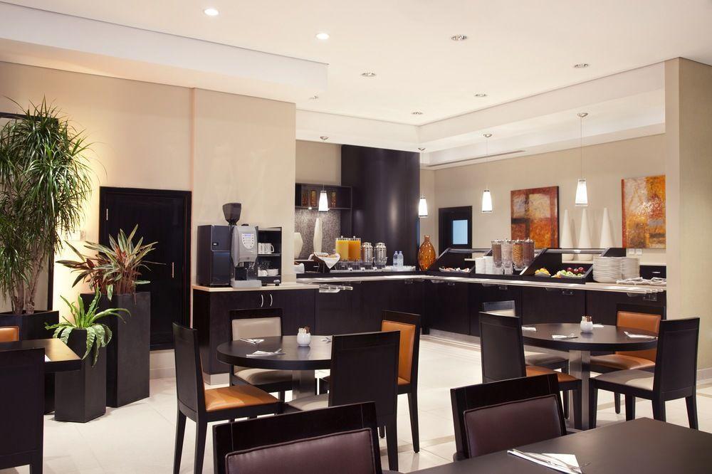 Holiday Inn Express Dubai Safa Park, An Ihg Hotel Exterior photo